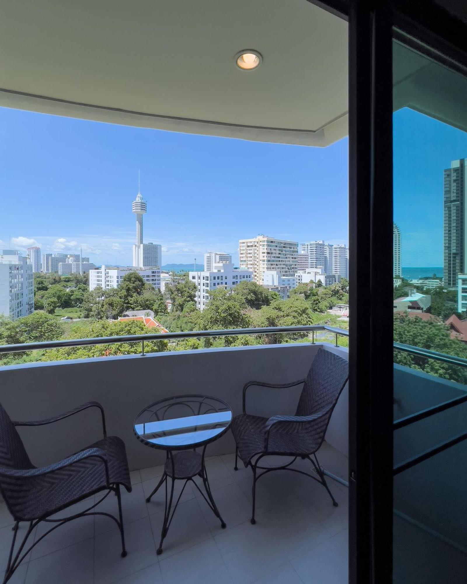 Sirin Exclusive Hotel And Residence Pattaya Εξωτερικό φωτογραφία
